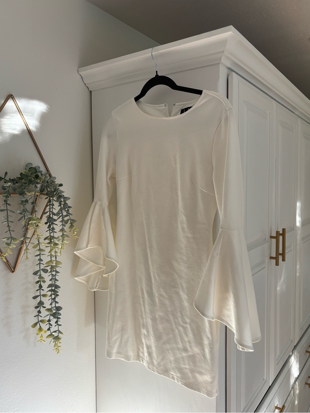 Lulu's Cream Crewneck Shift Dress size M